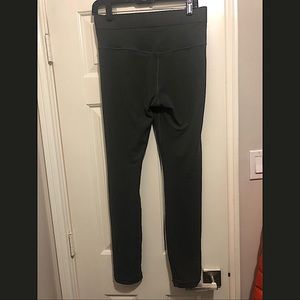 grey athleta split hem leggings 🖤